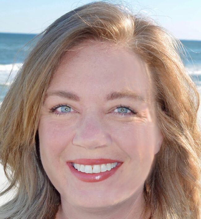 Jessica Ringgard Headshot - - Gulf Life Real Estate Agent - Realtor Near You