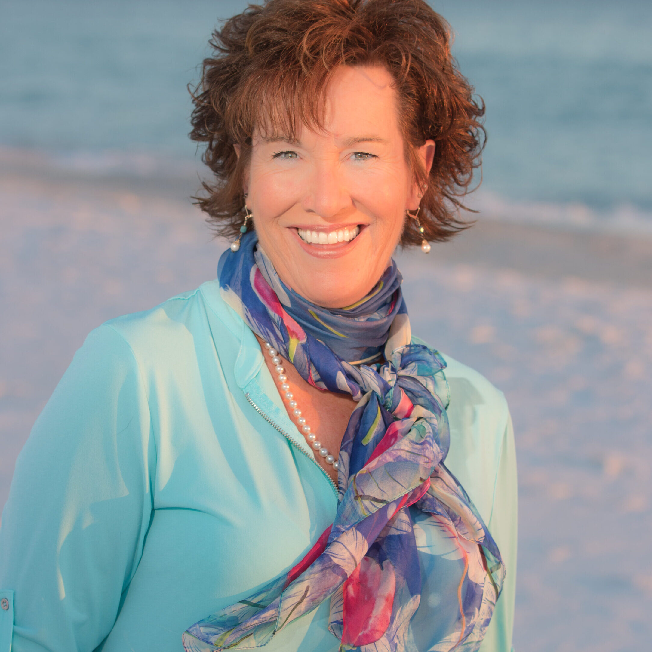 Cyndi Beebee Photo Cyndi Beebee Headshot