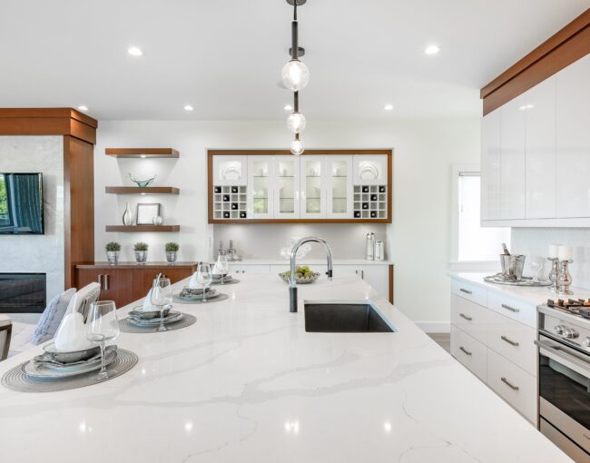 Beautifully,Staged,Home,Near,The,Beach,Decorated,With,Whites,And