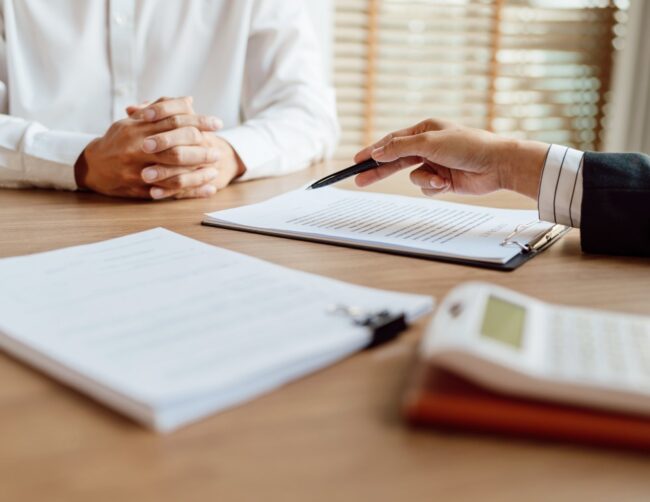 HomeOwnersInsurance Signing a Home Owners Insurance Contract